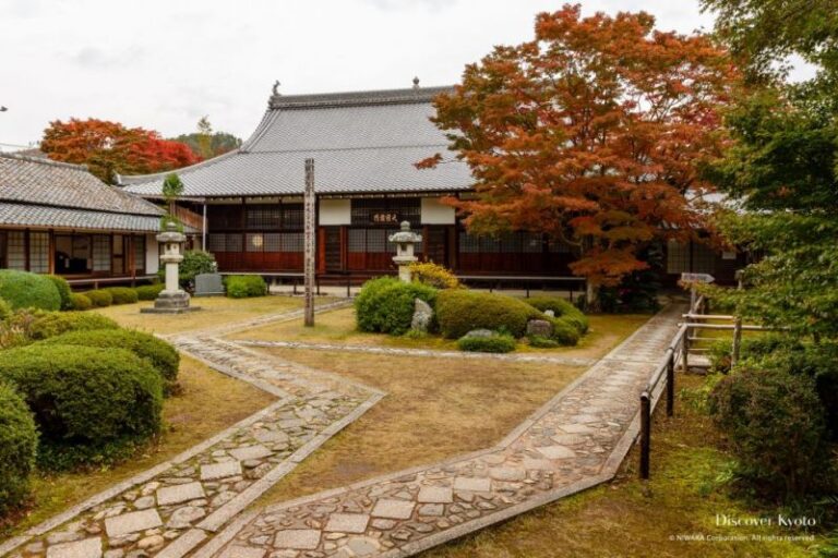 chùa, lịch sử, văn hoá, chùa genko thu hút du khách bởi câu chuyện lịch sử về kiến trúc ”trần nhà đẫm máu” và cửa sổ thần linh