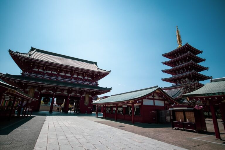 Kiến trúc phòng chống động đất ấn tượng của các tòa tháp tại Nhật Bản