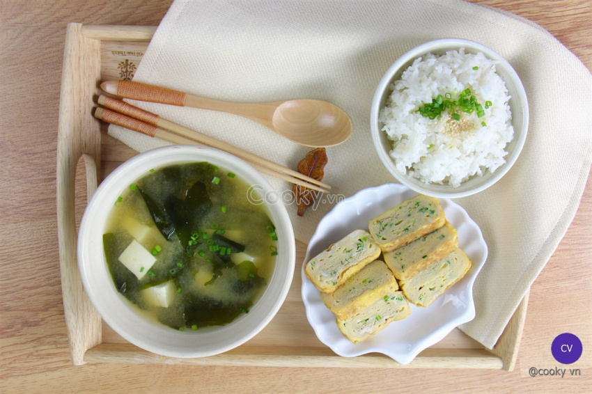 canh, canh miso, canh nhật bản, món ăn truyền thống, canh miso nhật bản, hướng dẫn nấu ăn, công thức canh miso nhật bản, cách nấu canh miso, món canh truyền thống nhật bản