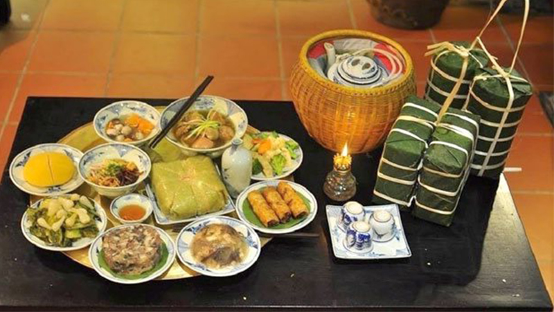 Mâm cỗ Tất niên với các món ăn truyền thống từng vùng miền