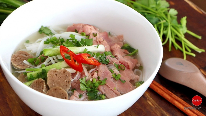 Top 10 món ăn ngon nổi tiếng Việt nam