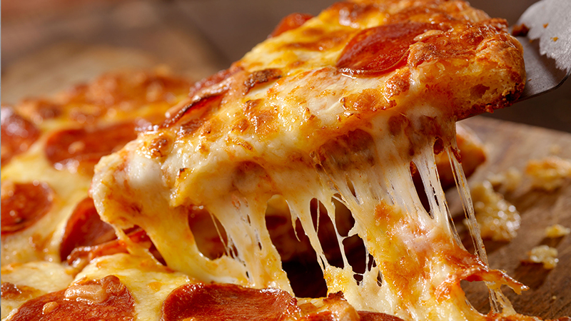 làm đế pizza tại nhà, bột làm đế pizza, cách làm bánh pizza tại nhà, tự làm bánh pizza, làm pizza chuẩn như tiệm, cách bảo quản đế pizza, chọn bột để làm đế pizza và hướng dẫn làm pizza tại nhà chuẩn như ở tiệm