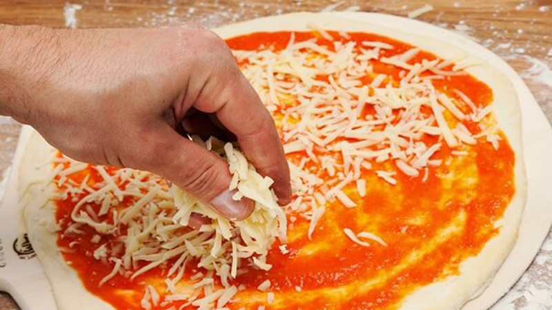 pizza, làm pizza bằng nồi chiên không dầu, tuyệt chiêu làm pizza chuẩn ý bằng nồi chiên không dầu siêu tiện ích