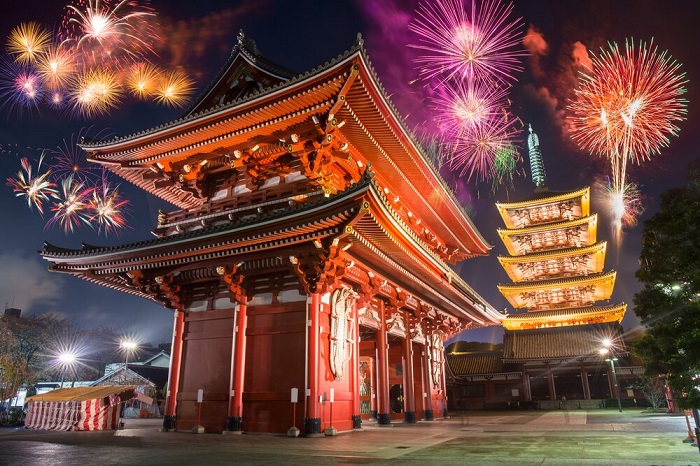 countdown tại cảng yokohama, cầu may mắn và đón năm mới ở nhật bản