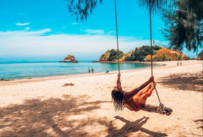 Tận hưởng kỳ nghỉ hè trong mơ tại những hòn đảo yên bình nhất Thái Lan