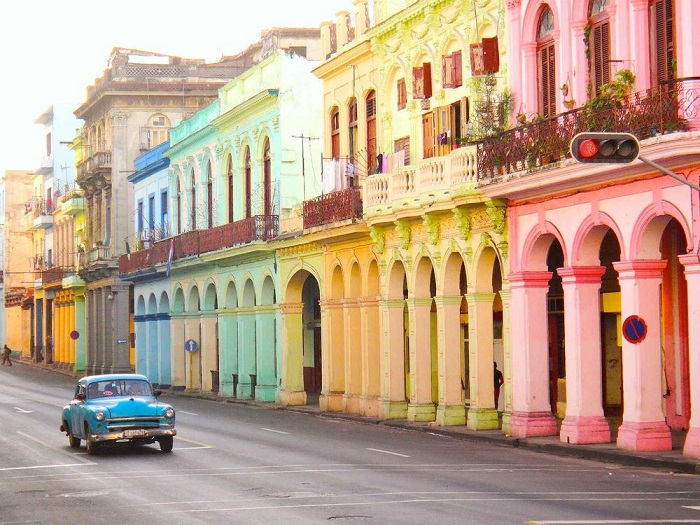 Đạp xe khám phá Cuba trước khi xe hơi ‘thống trị’ các con phố