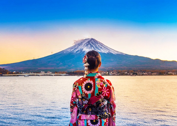 Kinh Nghiệm Du Lịch Nhật Bản Mùa Hè Tắm Biển, Ngắm Hoa Đẹp Quên Lối Về -  Alongwalker