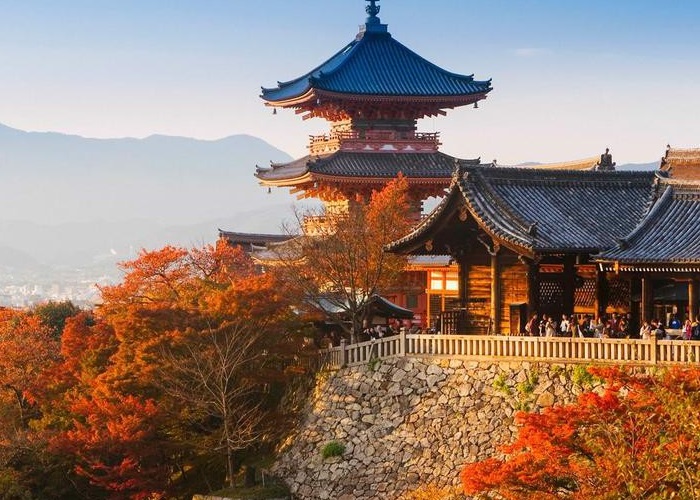 4 ngôi chùa nổi tiếng ở Kyoto sở hữu cảnh đẹp như tranh vẽ - ALONGWALKER