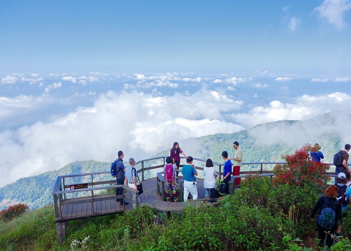 trải nghiệm khám phá công viên quốc gia doi inthanon