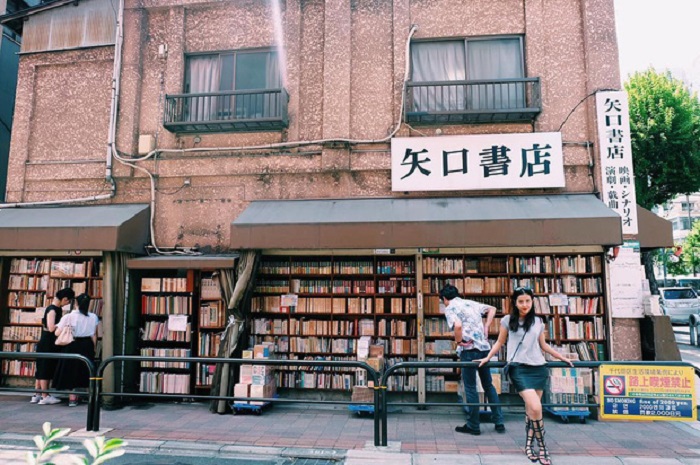 khám phá con phố jimbocho- thiên đường dành cho những mọt sạch tại tokyo
