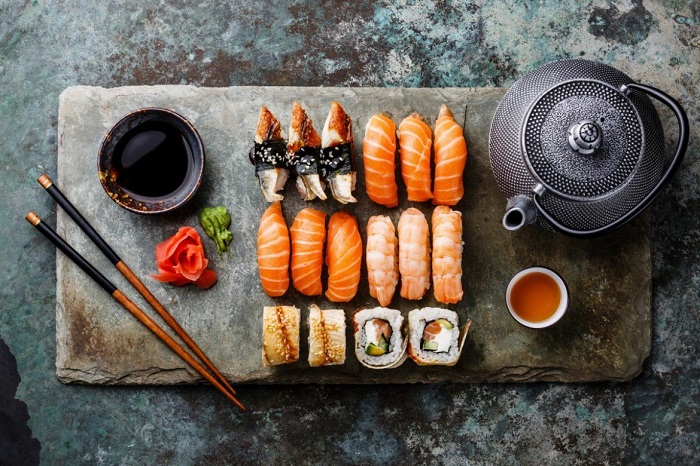 văn hóa ẩm thực sushi nhật bản có gì đặc sắc và hấp dẫn du khách đến vậy?