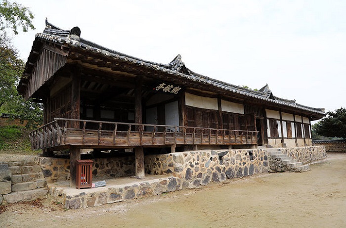 khám phá ngôi làng cổ yangdong 600 tuổi đẹp như tranh vẽ ở gyeongju