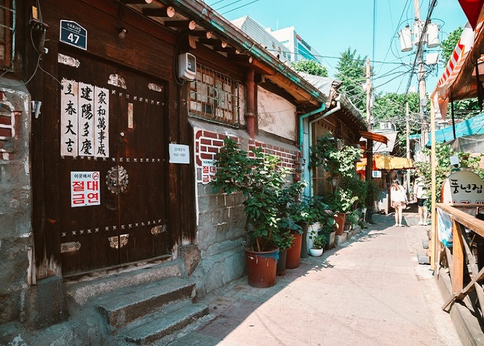 Khám phá Ikseon-dong, khu phố ẩn mình giữa lòng Seoul náo nhiệt