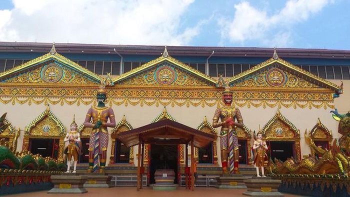 khám phá vẻ đẹp bồng lai tại những ngôi chùa ở malaysia