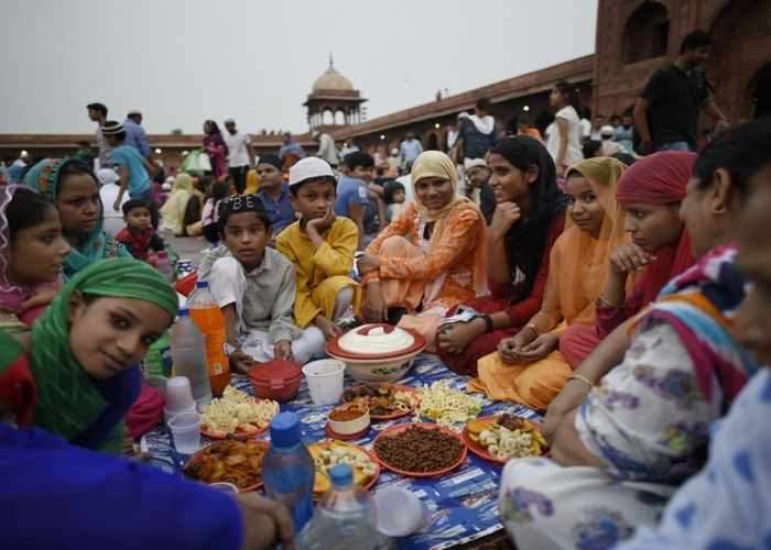 Cùng tín đồ Hồi giáo trải nghiệm lễ hội Hari Raya ở Malaysia