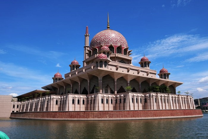 nhìn ngắm các công trình kiến trúc vĩ đại khi du lịch putrajaya