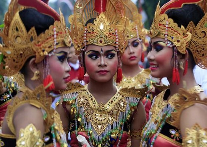 Hòa mình vào không gian sôi động với những lễ hội ở Indonesia