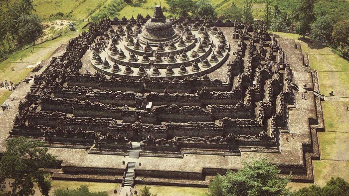 vãn cảnh, cầu phúc ở chùa borobudur ở indonesia