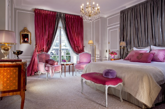 trải nghiệm cuộc sống xa hoa tại những khách sạn nổi tiếng ở paris