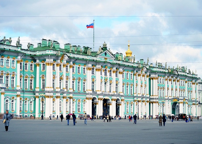 Trải nghiệm cuộc sống xa hoa trong cung điện mùa đông ở Saint Petersburg