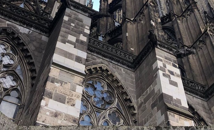 nhà thờ cologne đức và kiến trúc gothic độc đáo