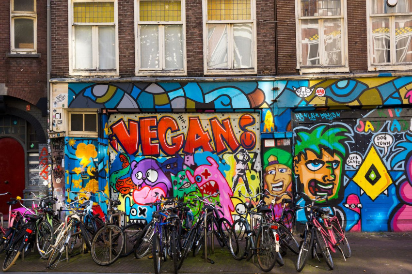 Nghệ thuật tranh tường sống động ở Thành phố Amsterdam