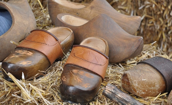 khám phá những đôi giày gỗ clogs – điểm nhấn văn hóa không thể thiếu của đất nước hà lan xinh đẹp