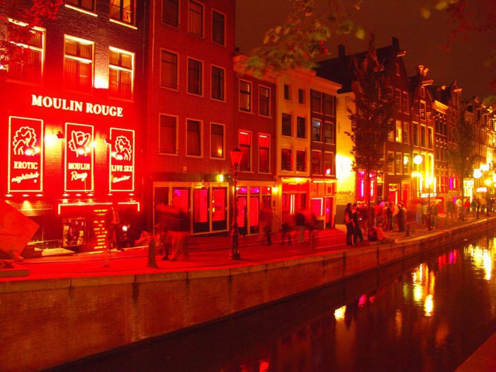 những địa điểm du lịch nổi tiếng ở amsterdam: khám phá cung điện hoàng gia, mua sắm ở de negen straatjes