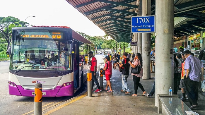 Hướng dẫn di chuyển bằng xe bus khi đi du lịch Singapore