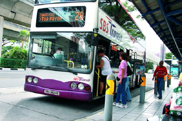 hướng dẫn di chuyển bằng xe bus khi đi du lịch singapore