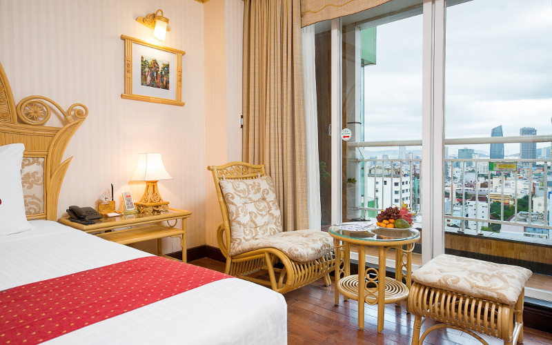 senriver hotel – khách sạn cao cấp đầu tiên tại đà nẵng