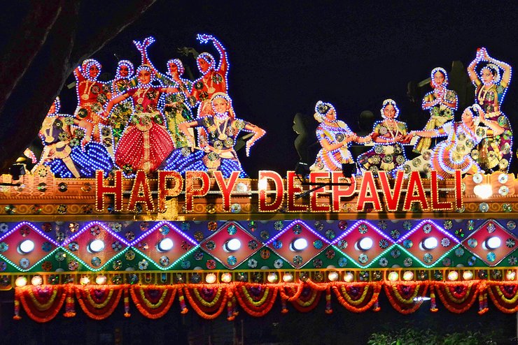 Deepavali – lễ hội ánh sáng rực rỡ sắc màu