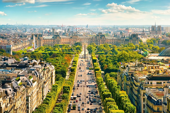 ăn chơi sành điệu như người paris trên đại lộ champs elysees hoa lệ