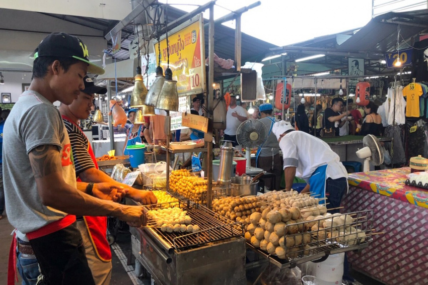 ăn no nê khi đến với top 5 khu ăn uống ở phuket thái lan