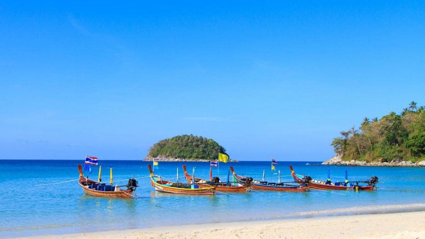 tận hưởng top 8 bãi biển đẹp ở phuket hấp dẫn du khách nhất