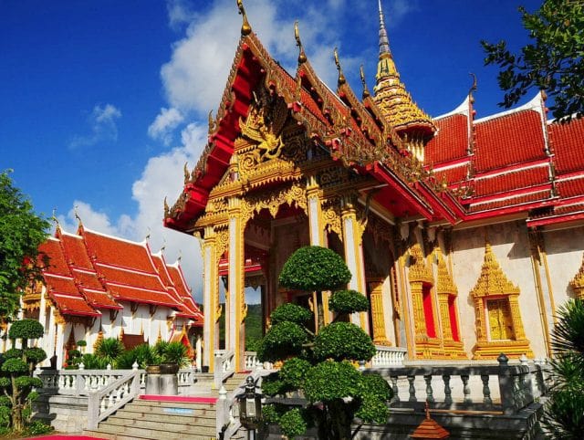 top 10 ngôi đền ở phuket mà bạn nhất định phải ghé thăm