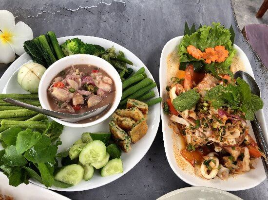 thưởng thức ẩm thực thái qua top 7 nhà hàng hải sản ở phuket