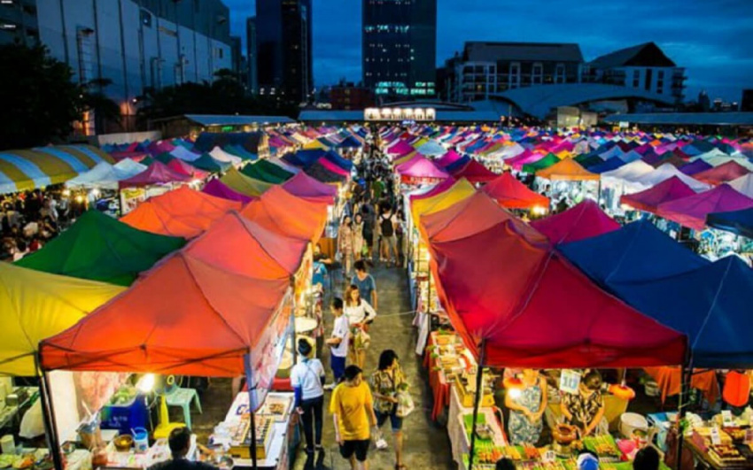 Cùng Nhau Vi Vu Tại Top 7 Chợ Đêm Ở Phuket Thật Đầy Hấp Dẫn