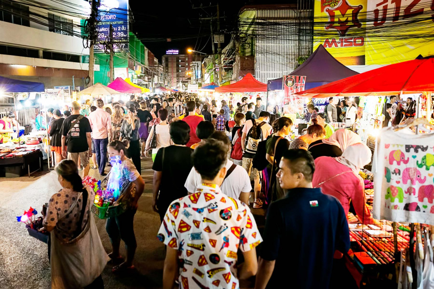 trải nghiệm mua sắm tại top 6 ngôi chợ nổi tiếng ở chiang mai
