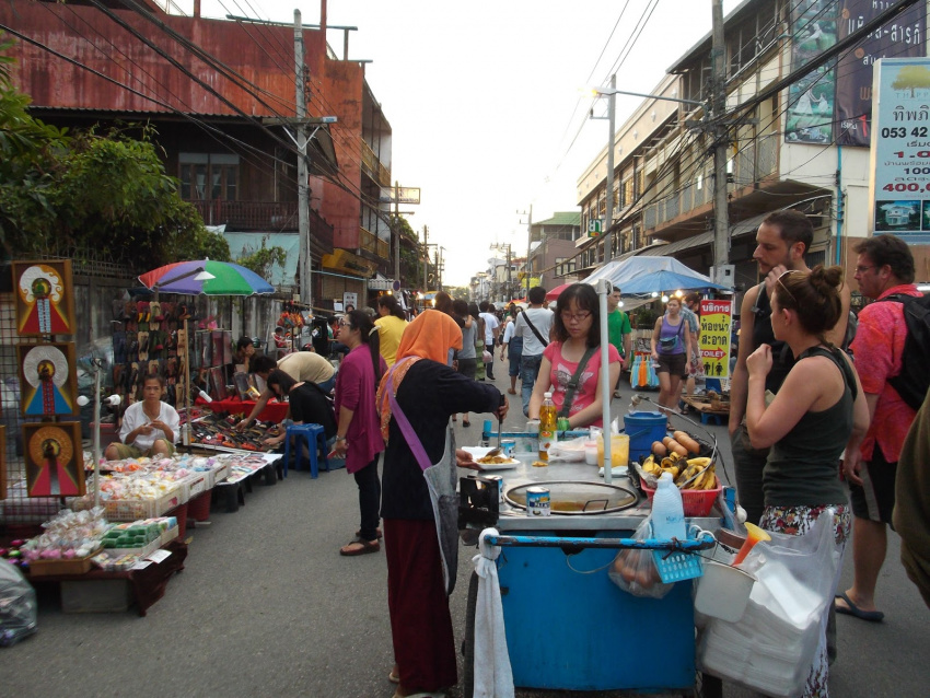 trải nghiệm mua sắm tại top 6 ngôi chợ nổi tiếng ở chiang mai