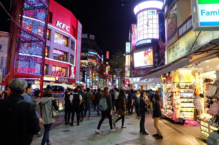 Tại Sao Phải Đến Chợ Đêm Tây Môn Đình Khi Du Lịch Đài Loan?