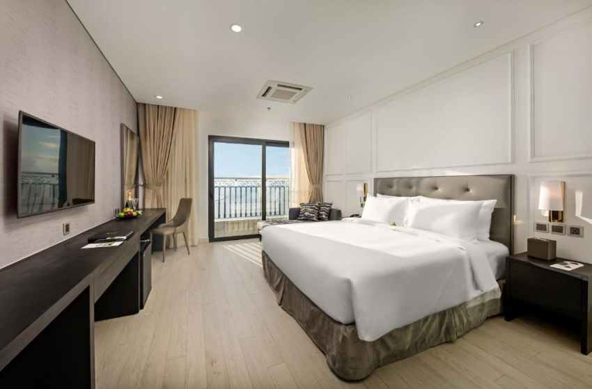 golden bay đà nẵng – khách sạn sát vàng tuyệt đẹp