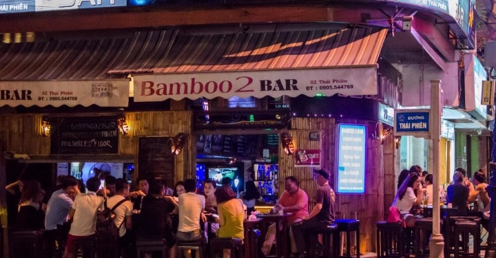 quẩy xuyên màn đêm với các quán bar nổi tiếng ở đà nẵng