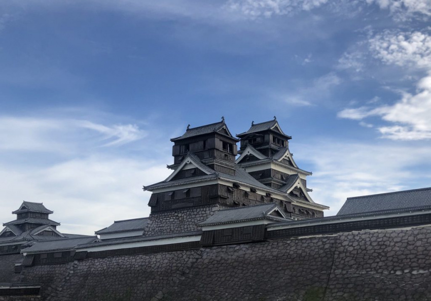Lâu đài Kumamoto sắp hoàn tất trùng tu, khách tham quan được cho phép vào khuôn viên sân vườn