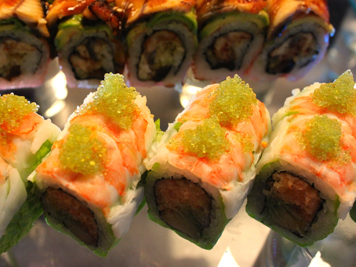những điều nên và không nên làm khi ăn sushi