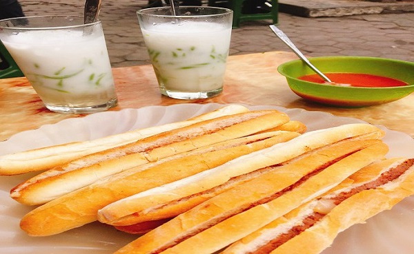 10 địa chỉ bán bánh mì cay Hải Phòng ngon