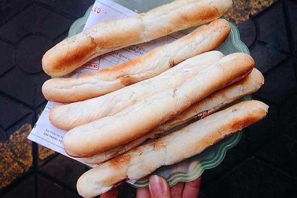 10 địa chỉ bán bánh mì cay Hải Phòng ngon