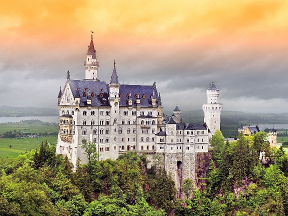 Những lâu đài đẹp nhất châu Âu nên biết