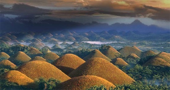 Vẻ đẹp tự nhiên của ngọn đồi “Sô-cô-la” ở Philippines