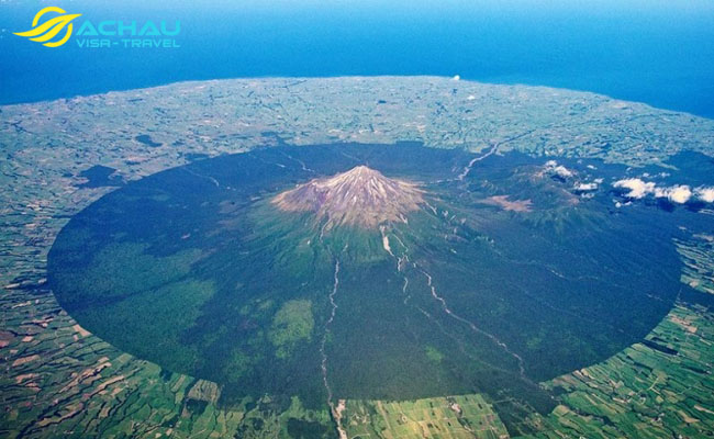 Khám phá ngọn núi Taranaki được trao quyền công dân ở New Zealand